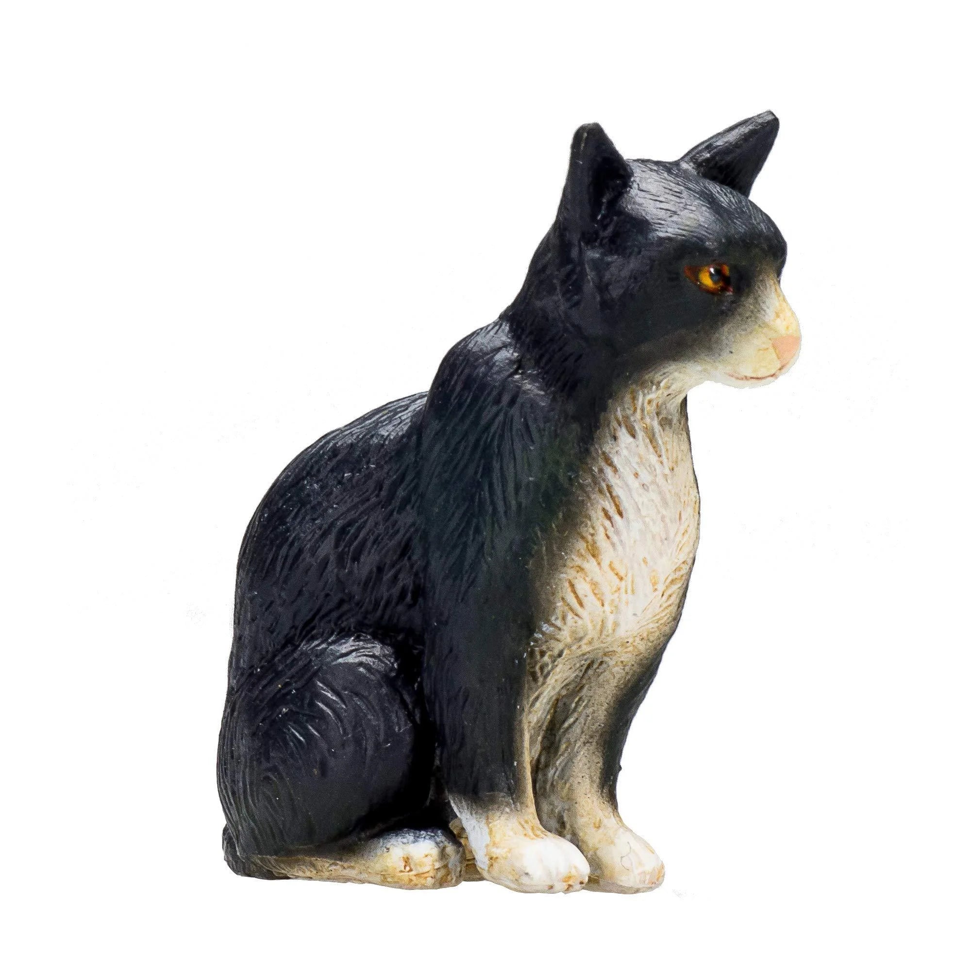 Black And White Cat Sitting Figure P758