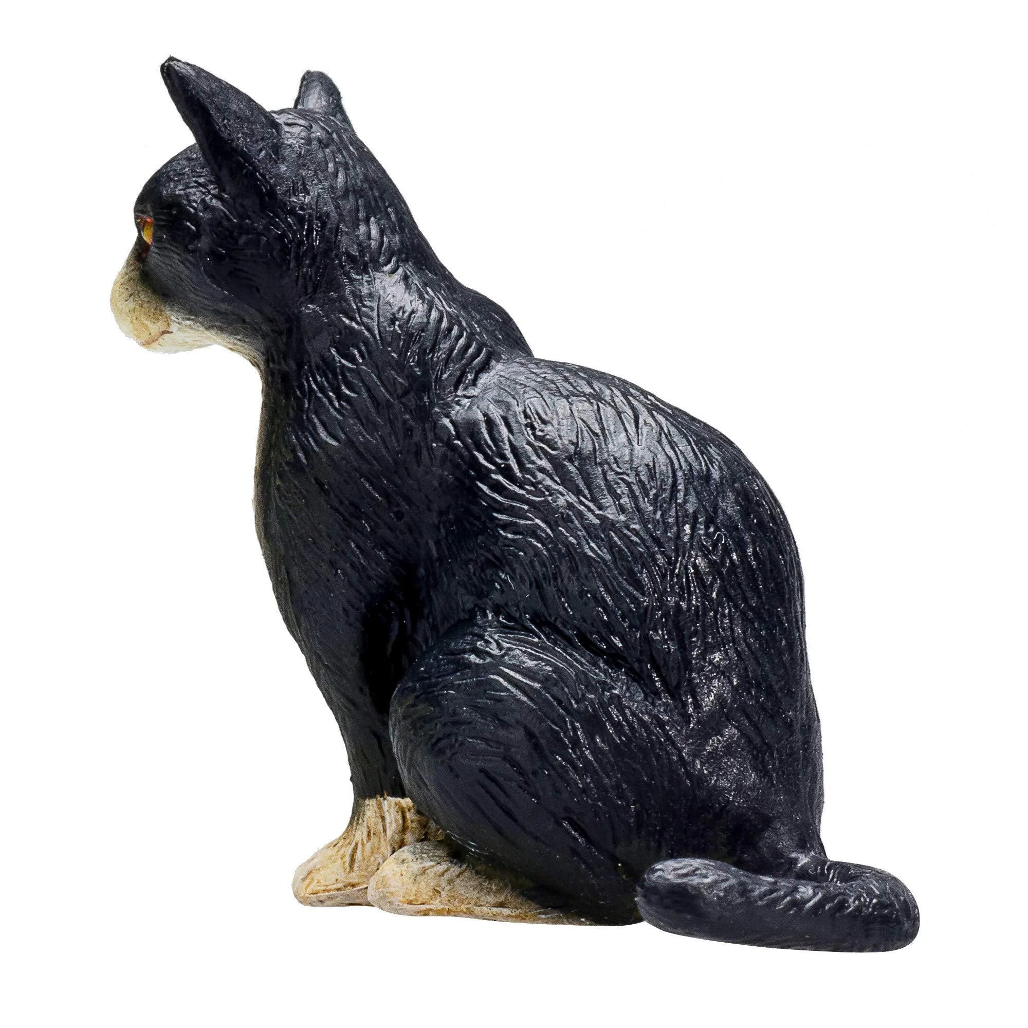 Black And White Cat Sitting Figure P758