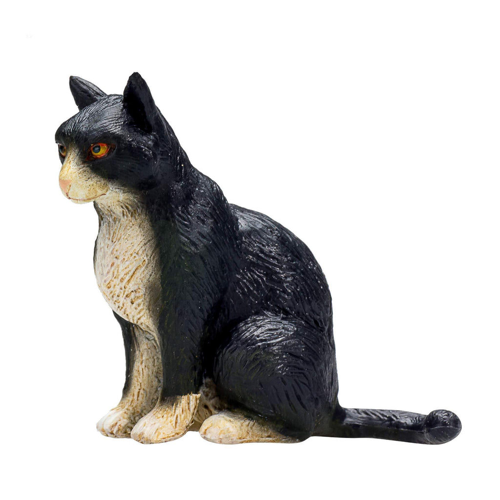 Black And White Cat Sitting Figure P758