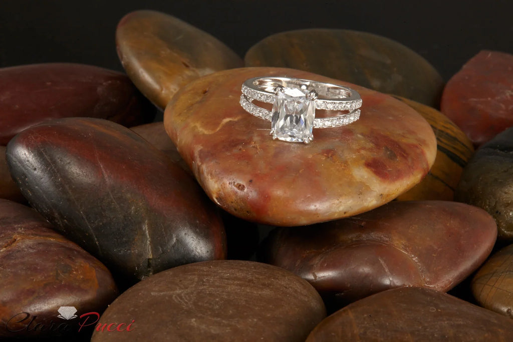 18K White Gold Diamond Engagement Ring Z50462