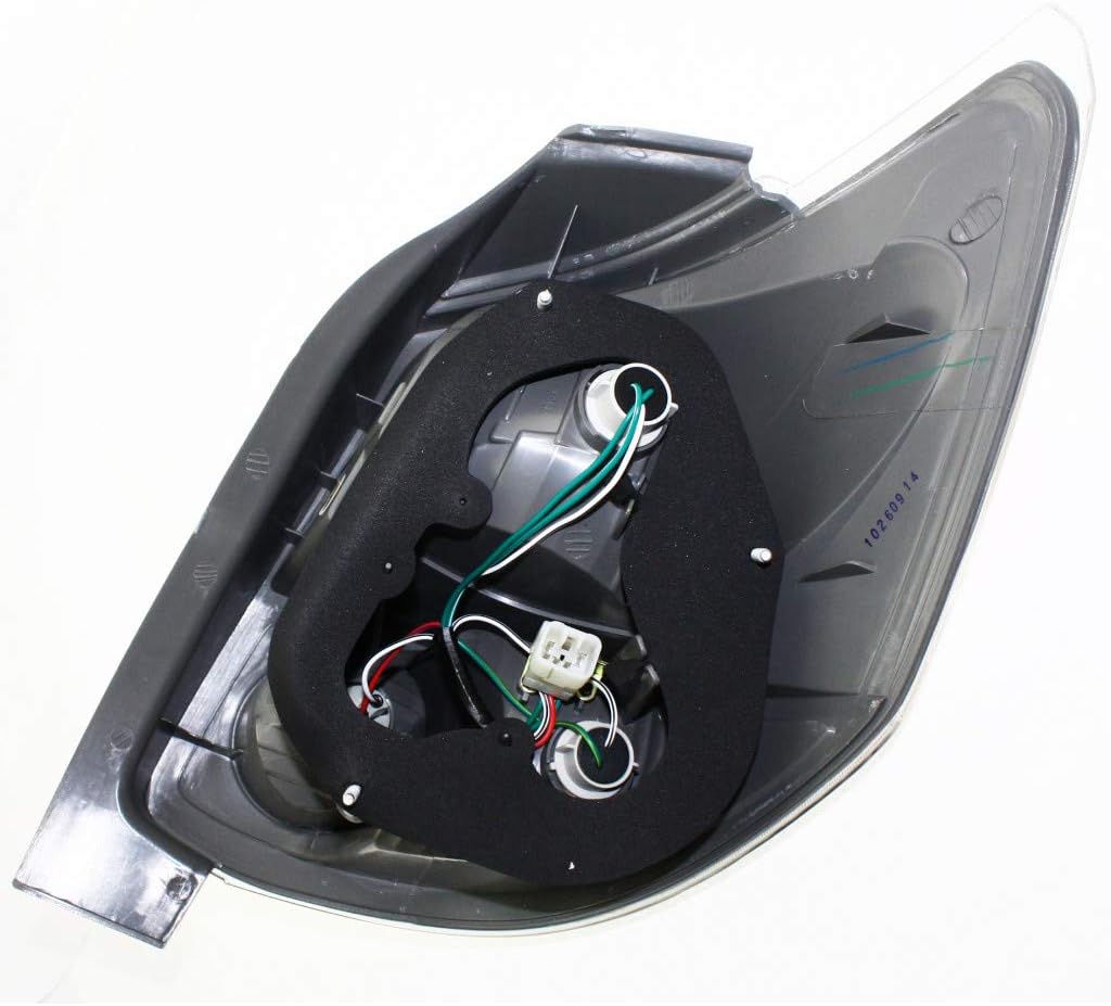 Pack of 2 Rear Tail Light for Toyota Matrix X600531