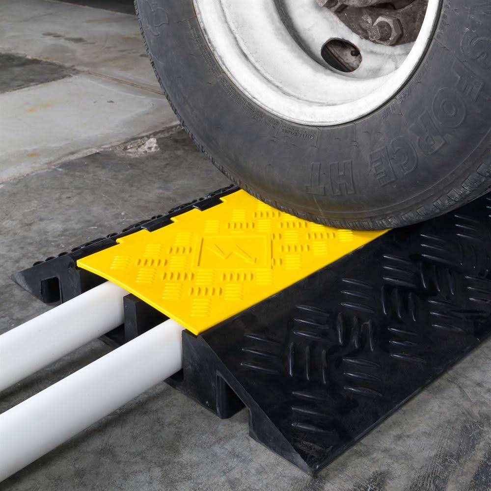 Cable Protector Ramp for 3-1/4" Diameter Cables D545