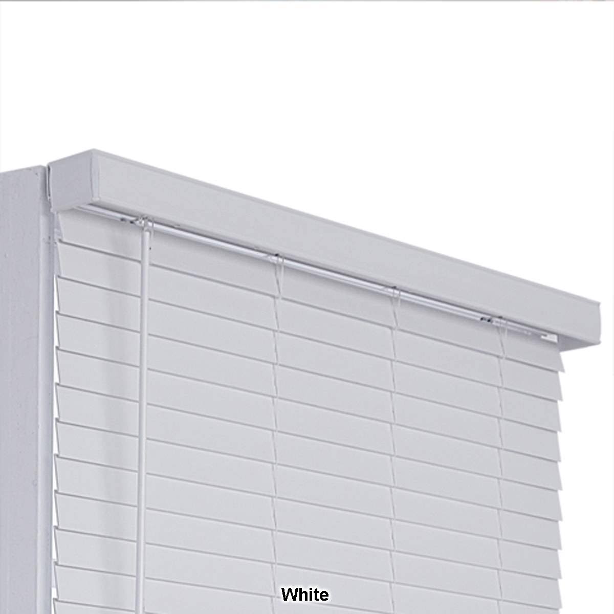 Cordless Distressed Faux Wood Blinds I47702